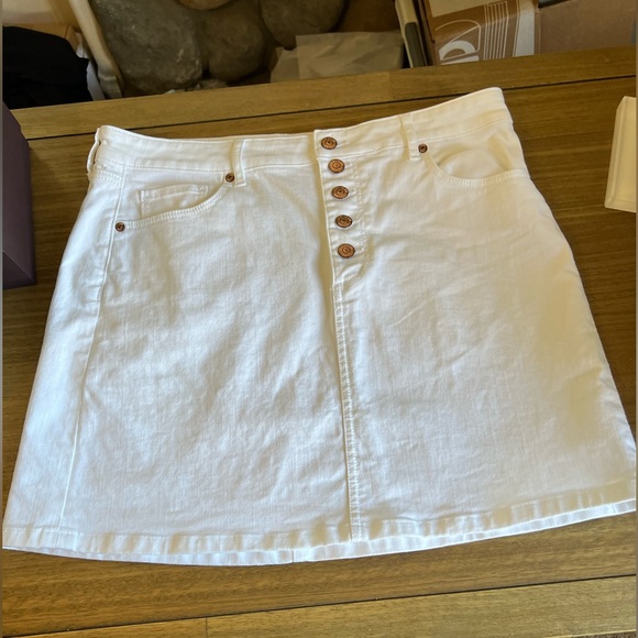 Loft White Denim Skirt - Picture 2 of 4